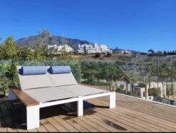 Tumbona Alp Lateral Teca Izquierdo Blanca -Fuego y Brasa Tumbona Alp Lateral Teca Izquierdo Blanca 2