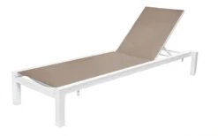 Tumbona Una Apilable Con Ruedas Caqui